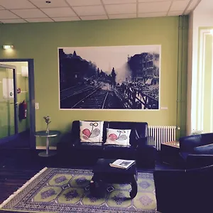 2* Hotel 103